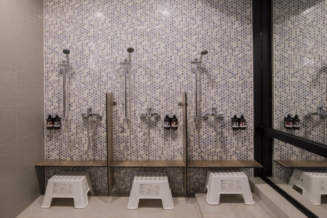 Single Inn-Kaohsiung Station Экстерьер фото