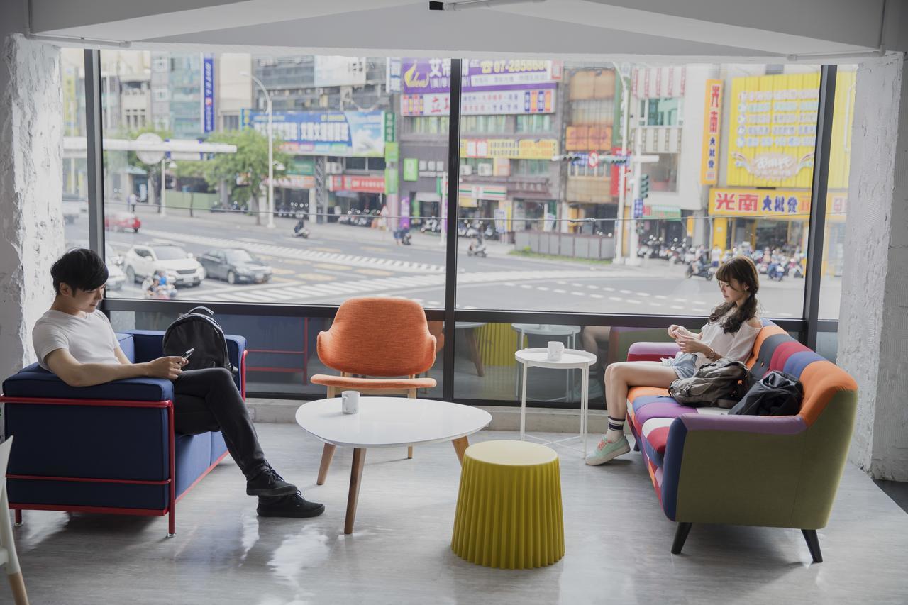 Single Inn-Kaohsiung Station Экстерьер фото